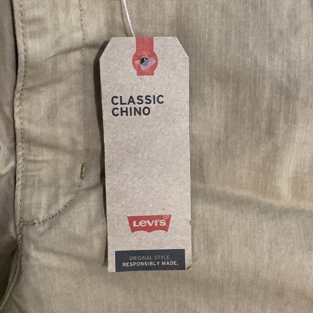 Levi’s Classic Chino khakis, NWT. Size 10. - Picture 2 of 10